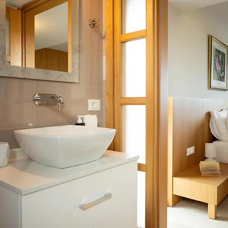 Villa Diktamon Retreat Luxury